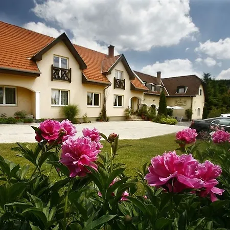 Keszi Panzio 3* Budakeszi